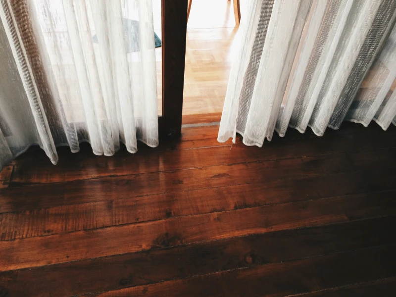 Should Curtains Touch the Floor?